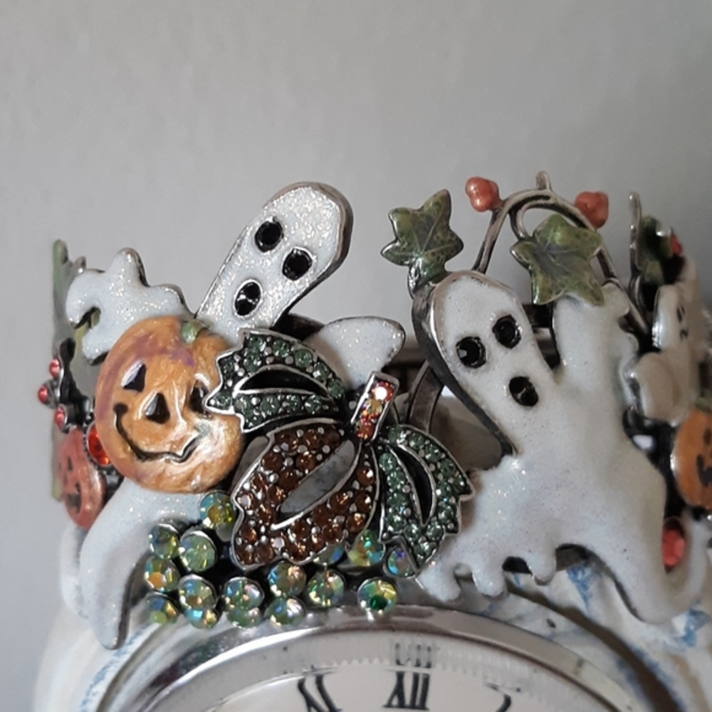 Kirks Folly Fall/Halloween Bracelet - Picture 3 of 12